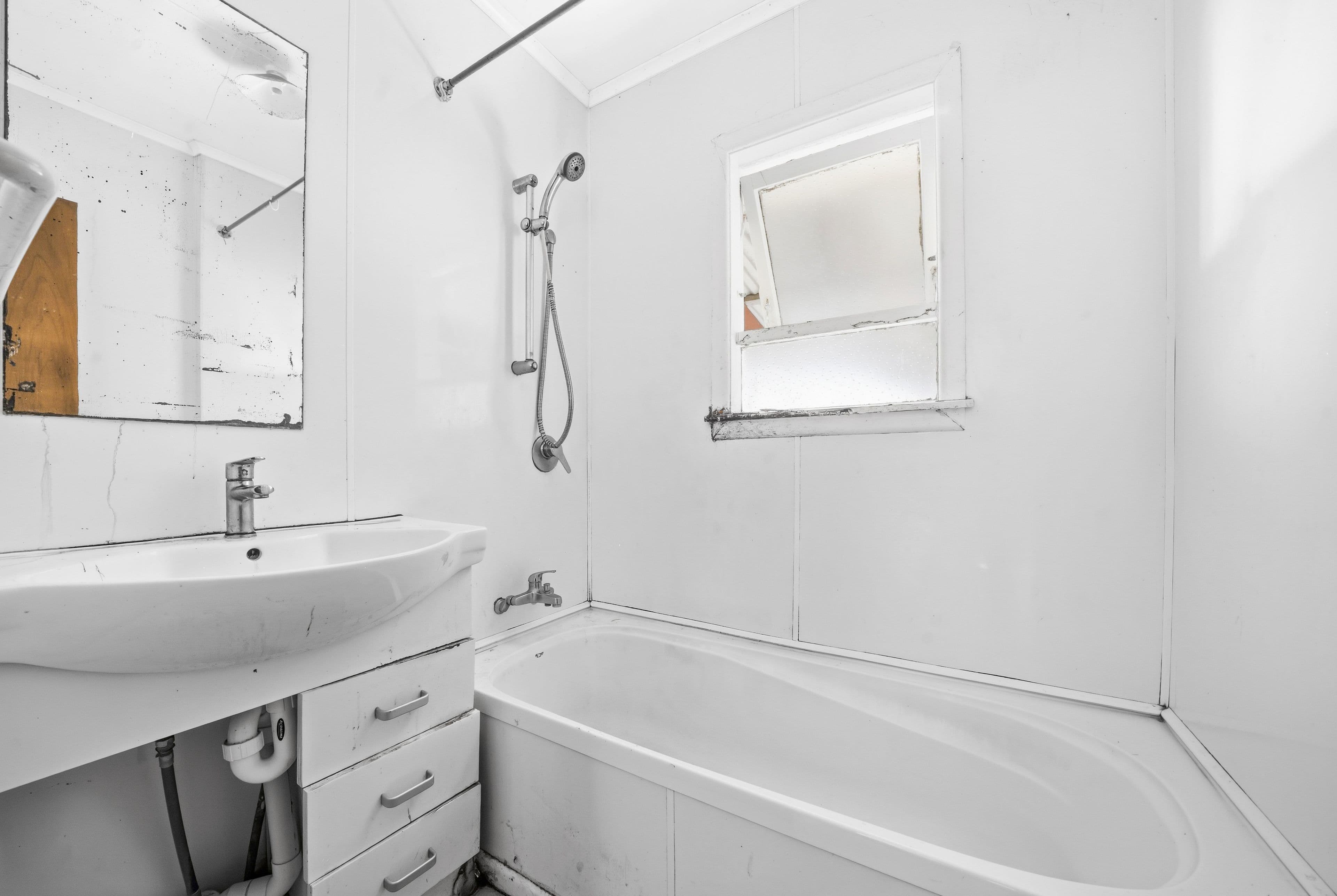 156 Hall Avenue, photo 11