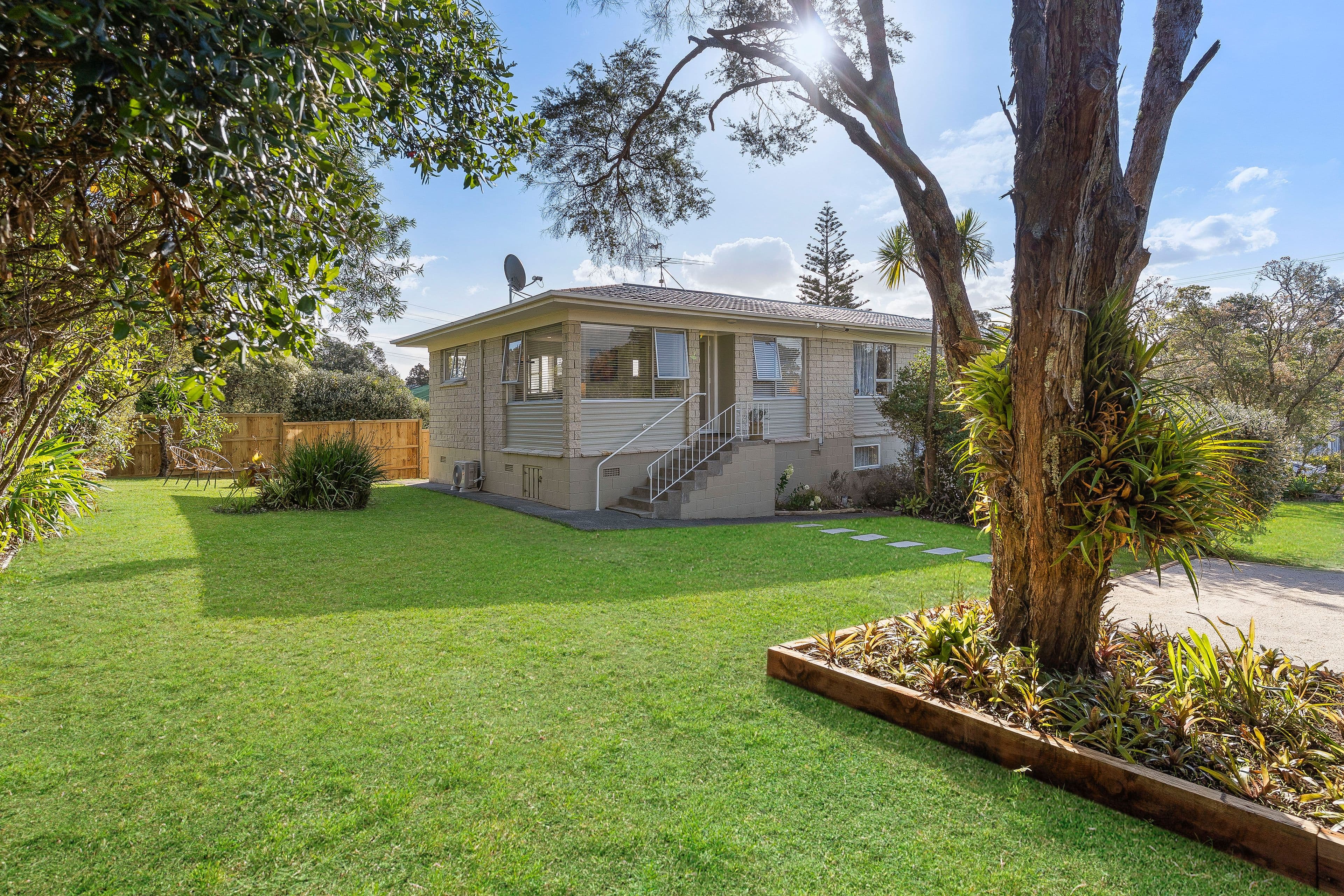 Sold: 2/70 Cliff View Drive, Green Bay
