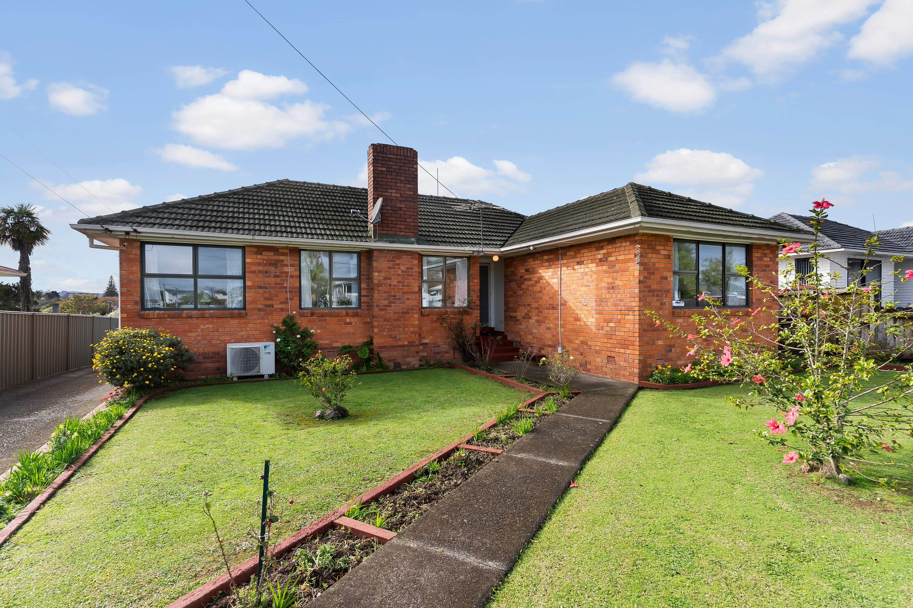 For sale — 26 Thompson Terrace
