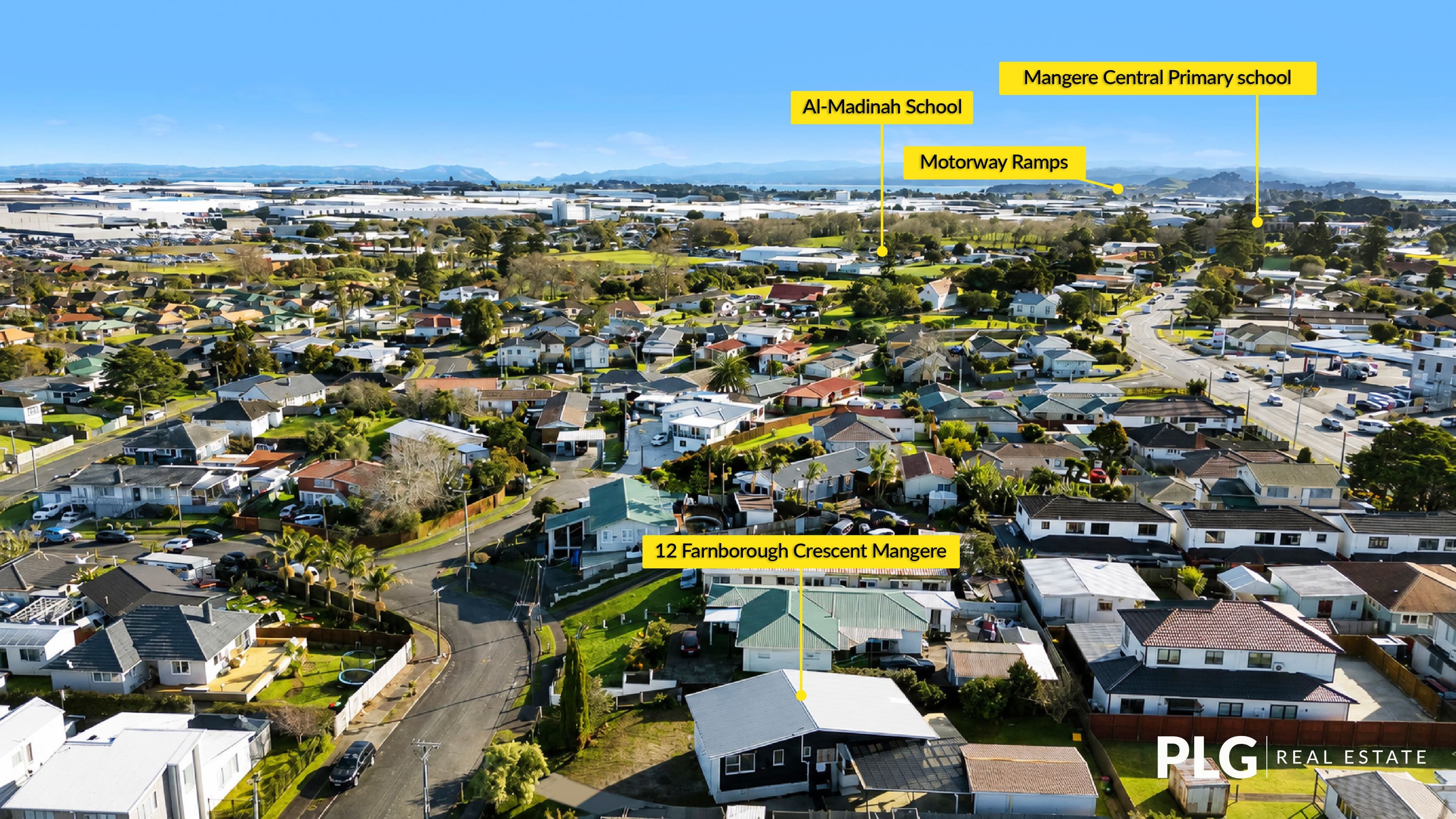 12 Farnborough Crescent, photo 11