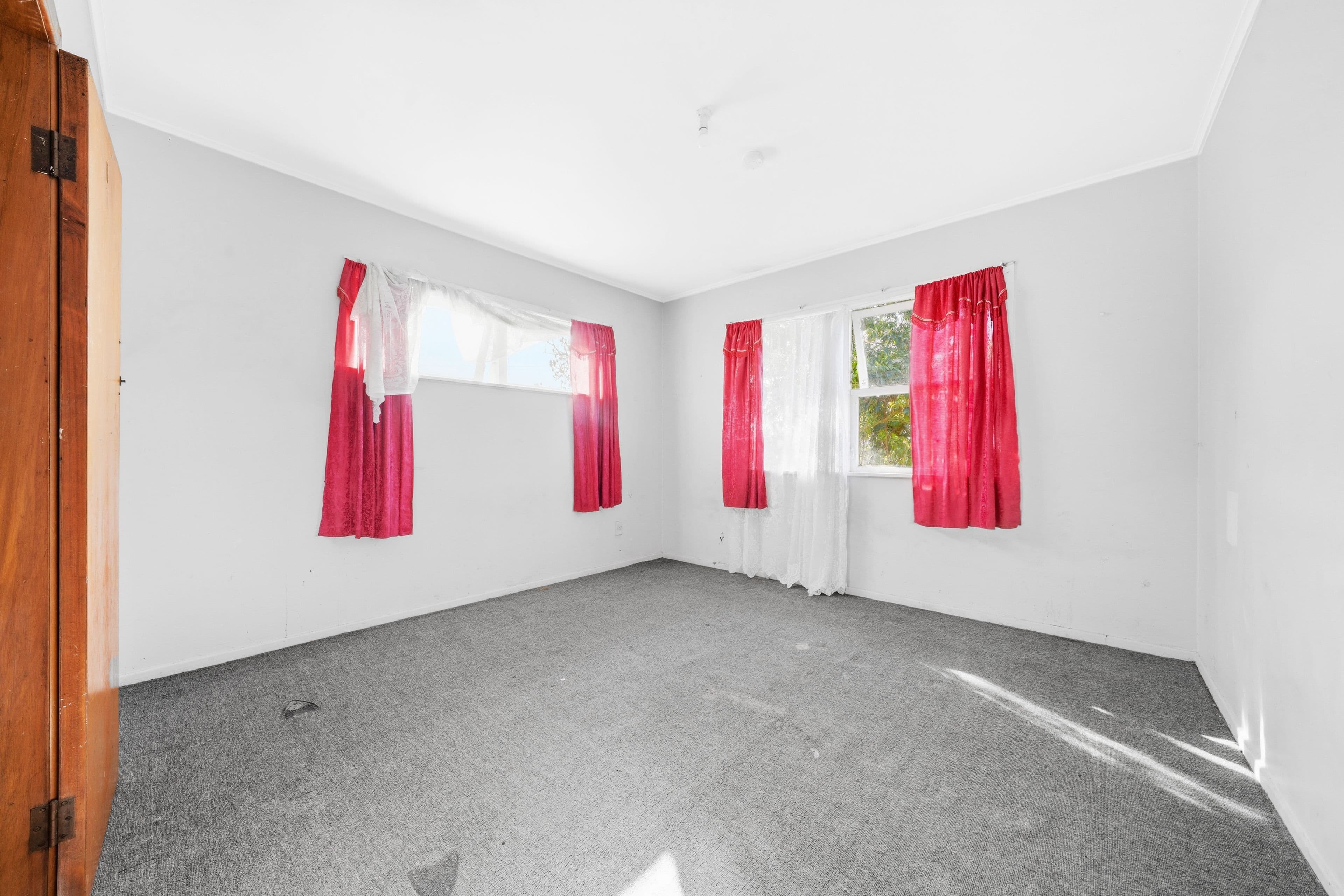 156 Hall Avenue, photo 7