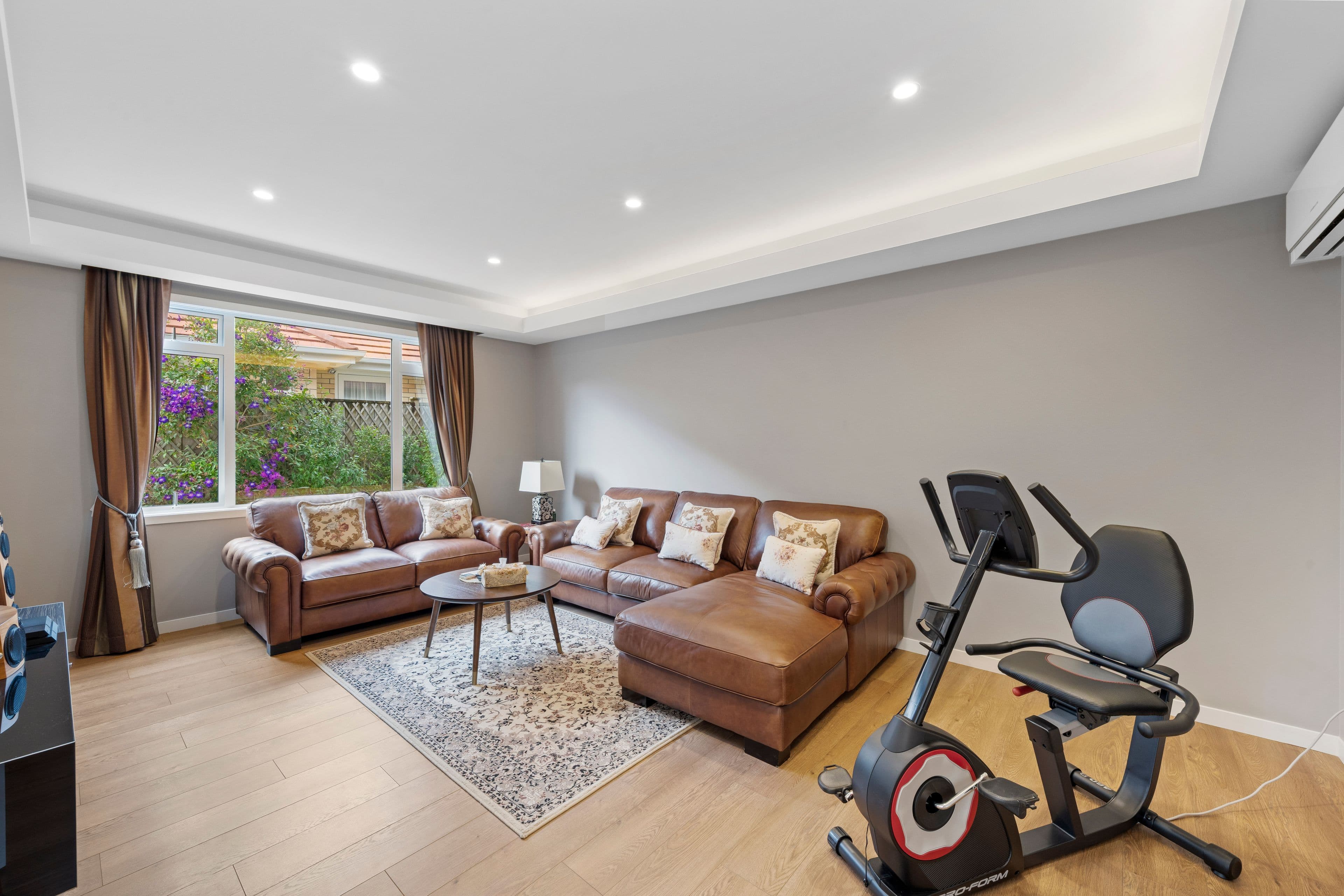 83 Capriana Drive, photo 5