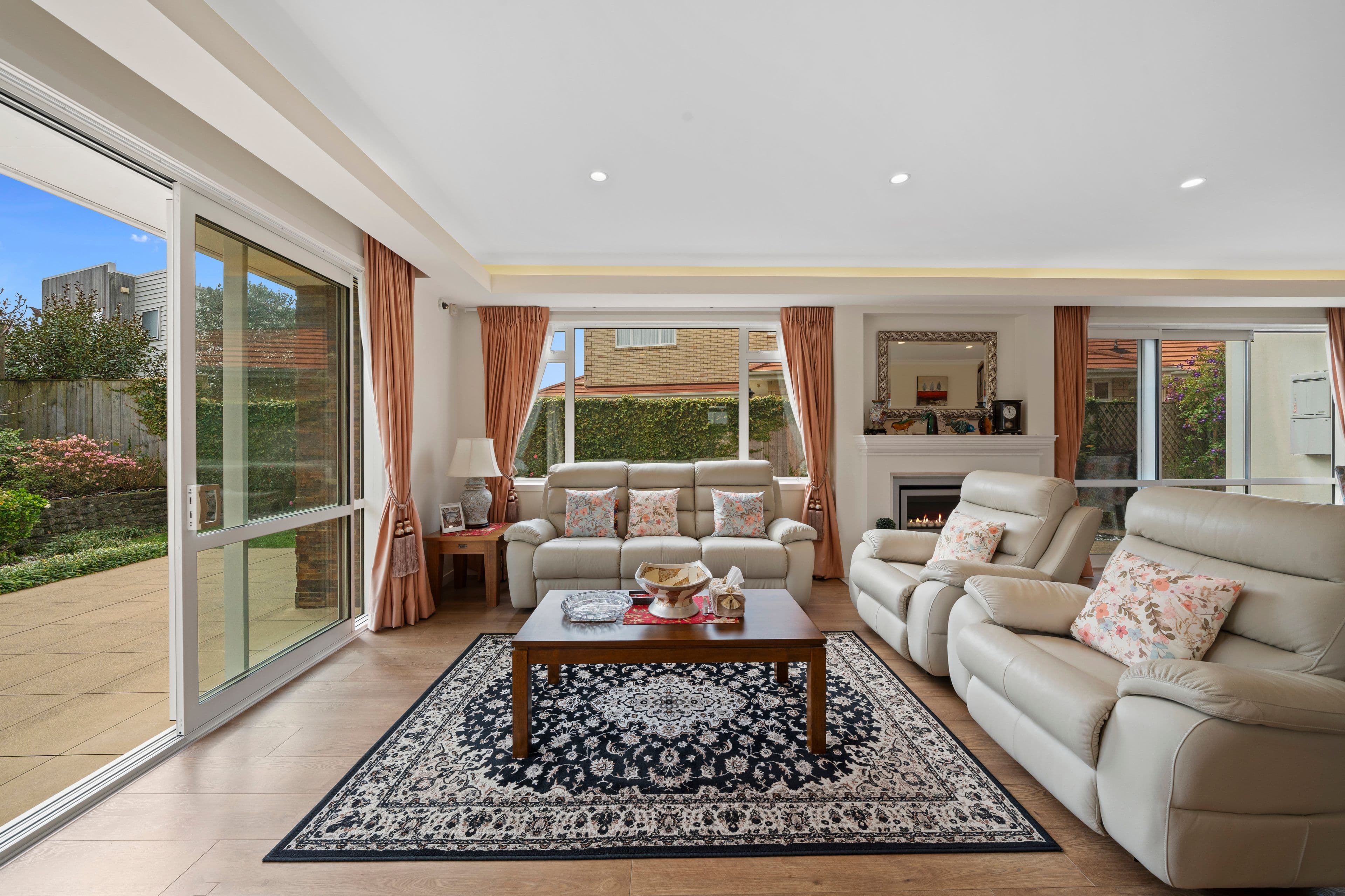 83 Capriana Drive, photo 4
