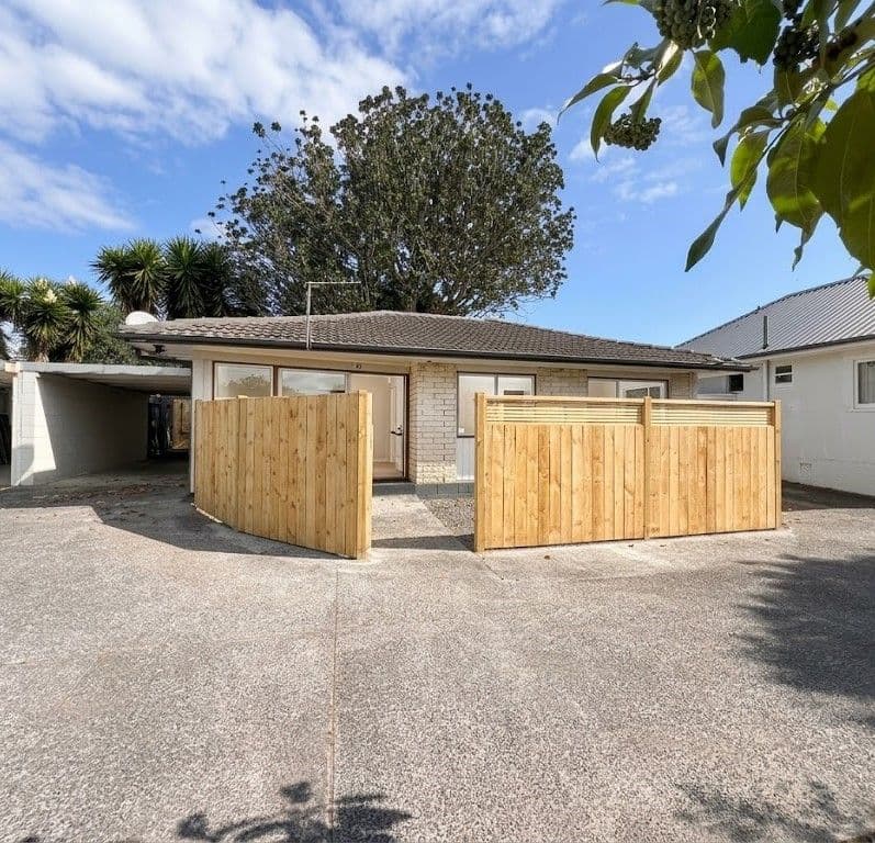 For sale: 2/21 Cleek Road