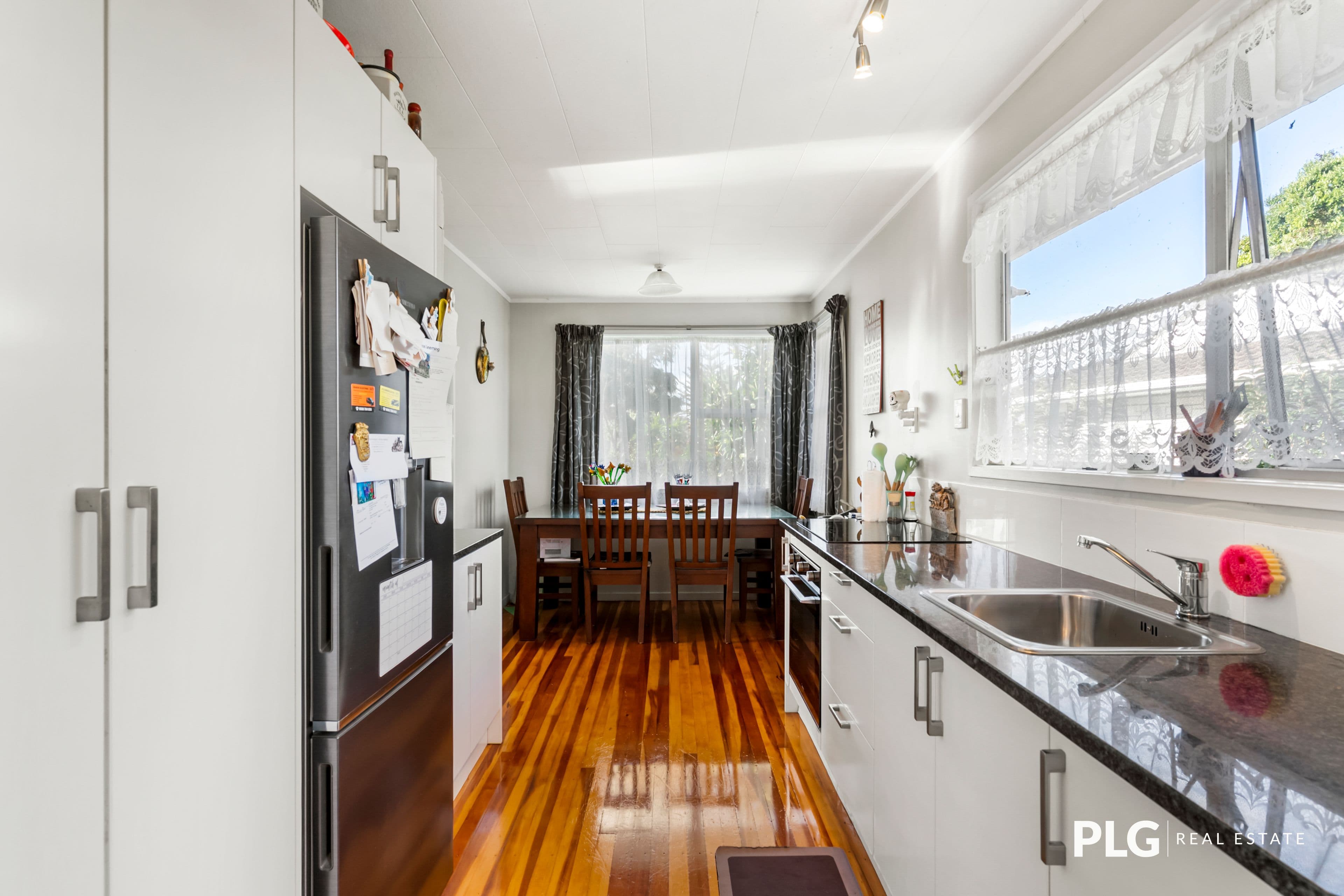 4 Awakino Place, photo 3
