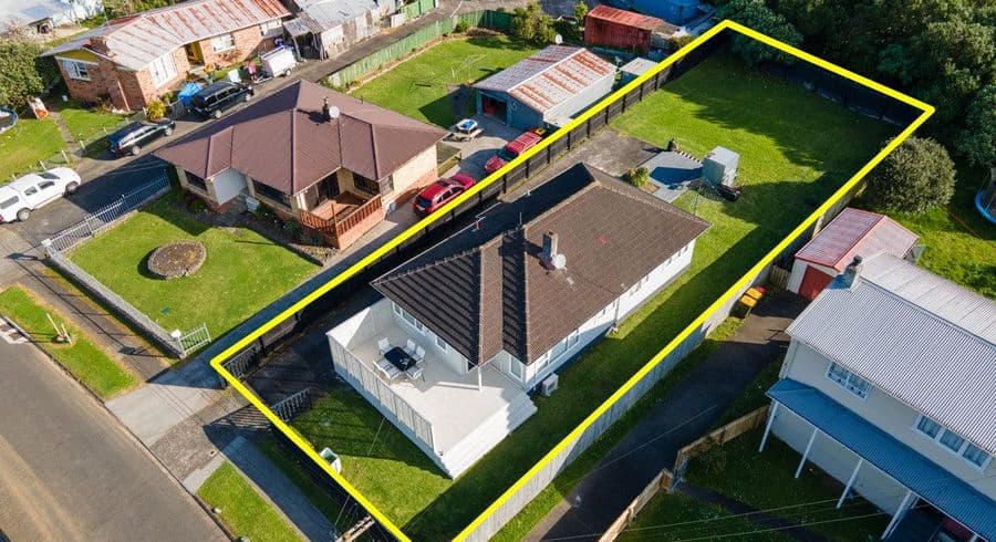 Sold: 33 Sandbrook Avenue, Otara